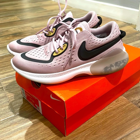 Nike Shoes - Womens Nike joyride dual run